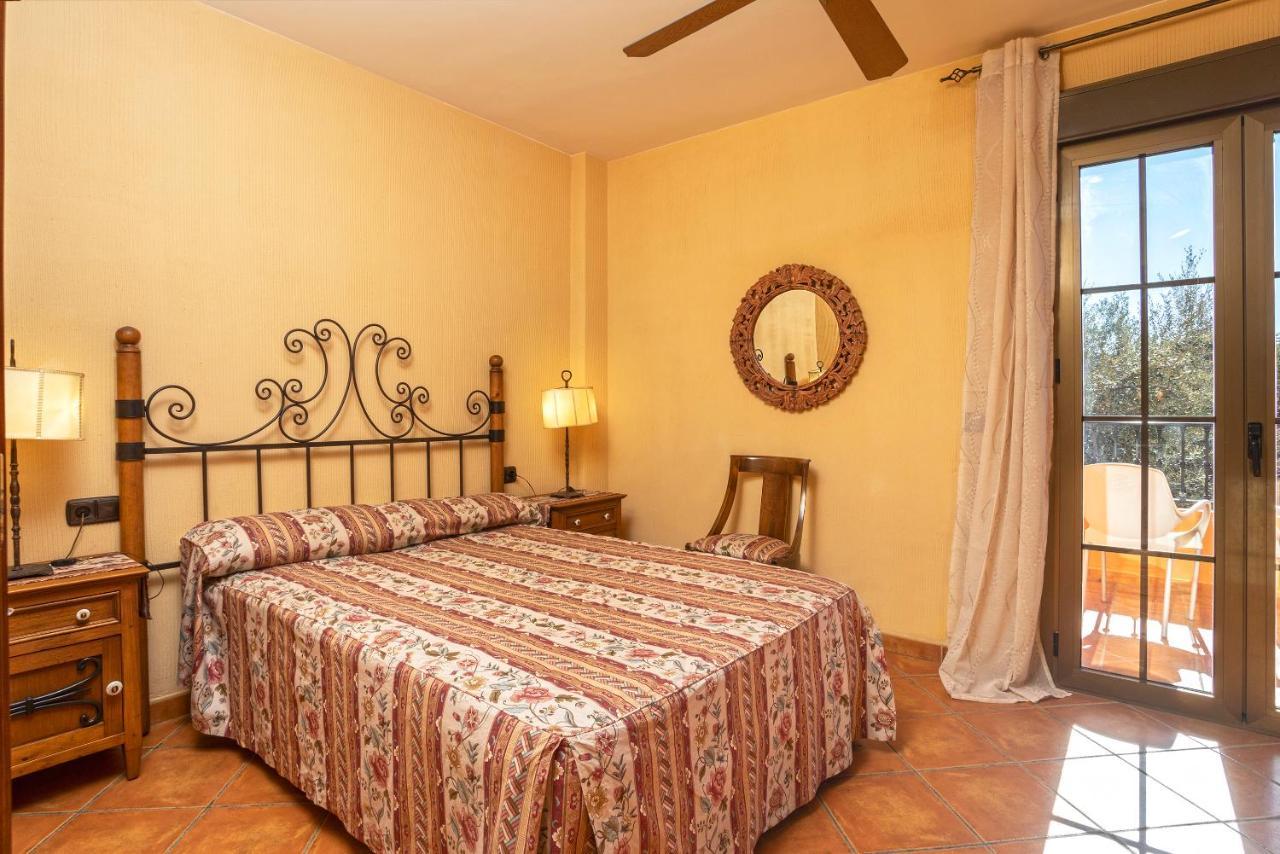 Casa Flores Con Piscina Interior Climatizada Alcaucín Exteriör bild