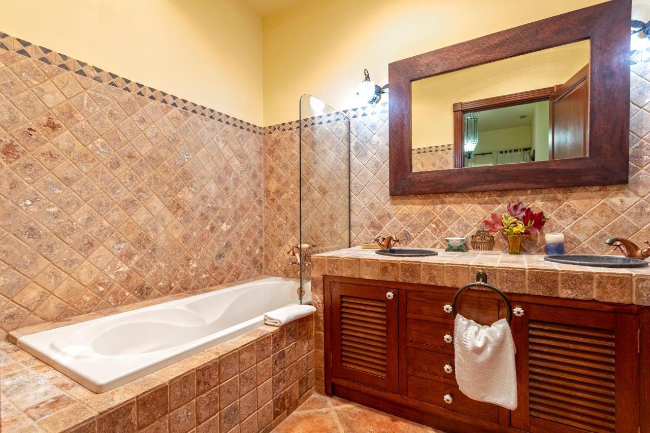 Casa Flores Con Piscina Interior Climatizada Alcaucín Exteriör bild