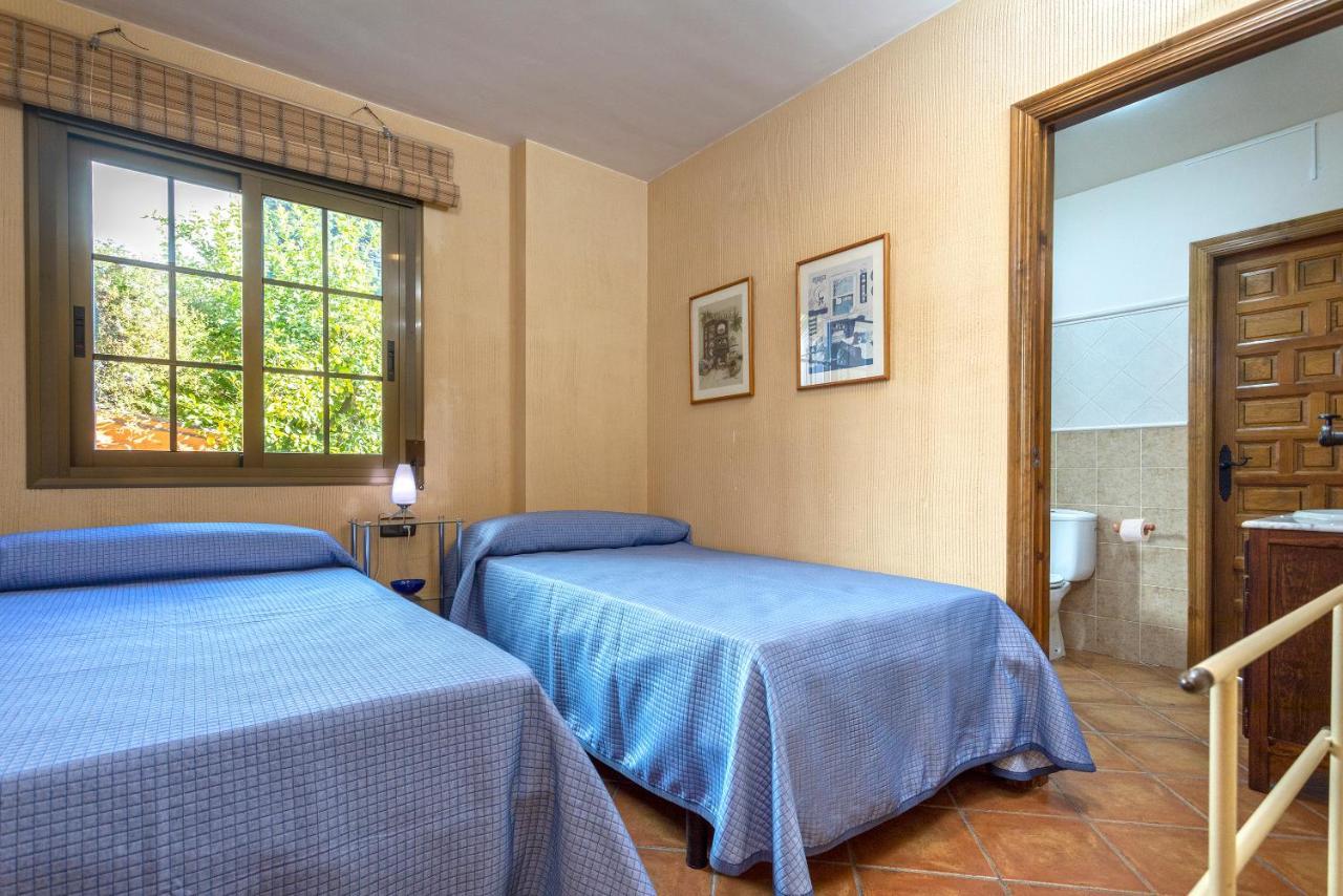 Casa Flores Con Piscina Interior Climatizada Alcaucín Exteriör bild