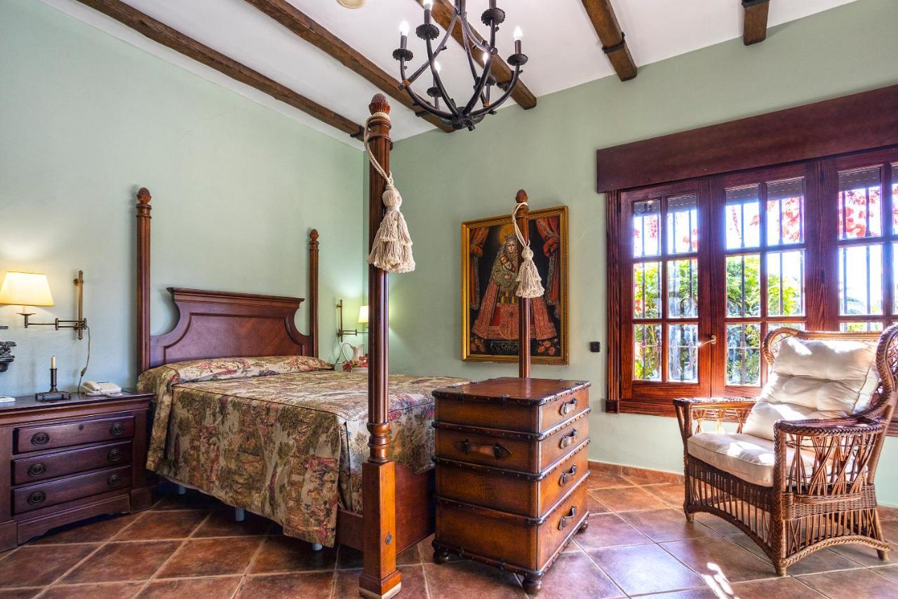 Casa Flores Con Piscina Interior Climatizada Alcaucín Exteriör bild