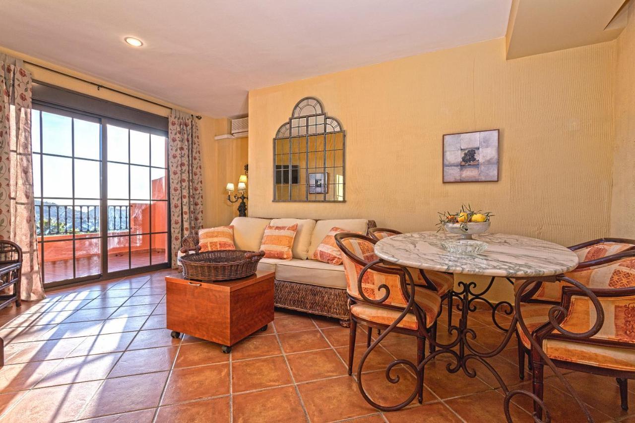 Casa Flores Con Piscina Interior Climatizada Alcaucín Exteriör bild